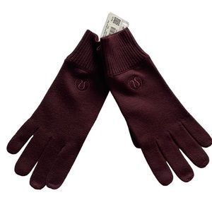 Lululemon warm revelation gloves* tech. Medium/large burgundy.